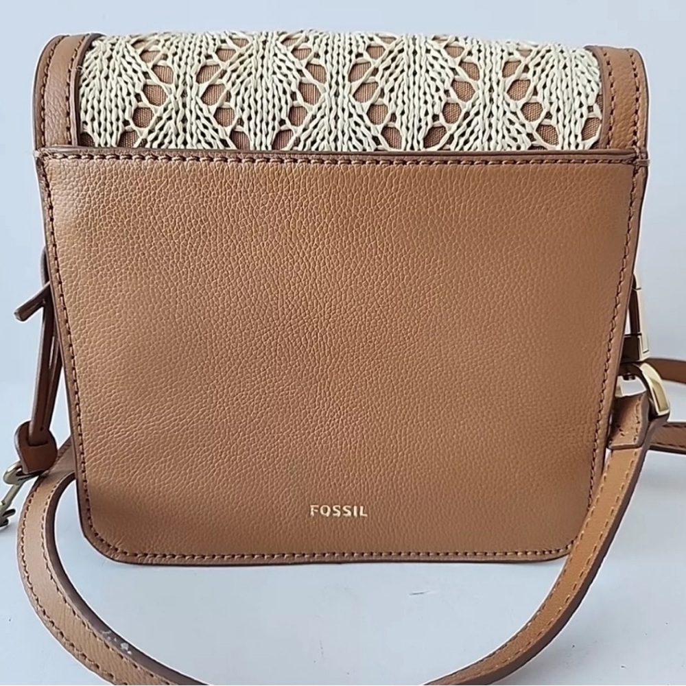 Fossil Ainsley Small Flap Crossbody - Picture 2 of 6
